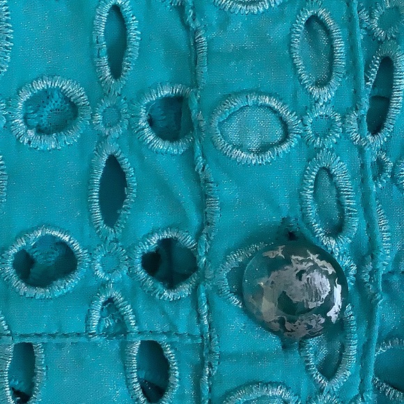 🦋Draper’s & Damon’s Petites Eyelet Blouse 🦋 - Picture 7 of 7